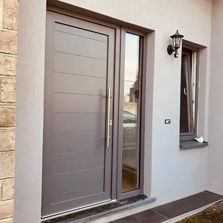 Holiday home Maison En Plein Centre Avec Terrasse Et Jardin *