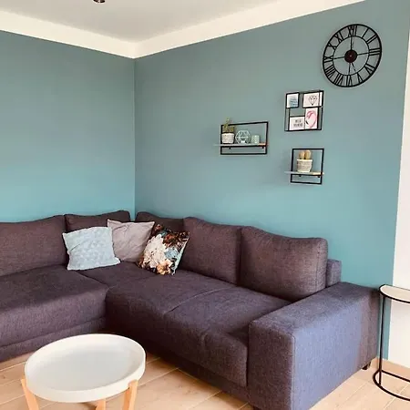 Maison En Plein Centre Avec Terrasse Et Jardin *